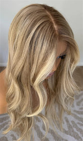 Lace Front Humana loira Ondulada 65cm 13x4 HD -Tamires